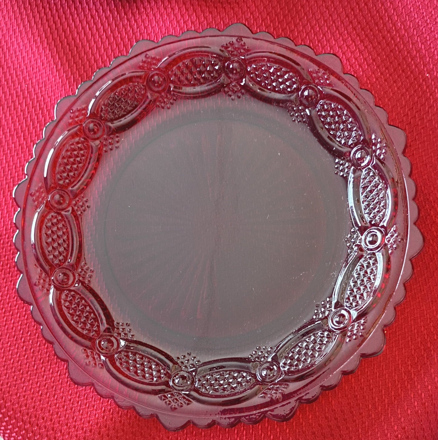 AVON RUBY RED DESSERT PLATE