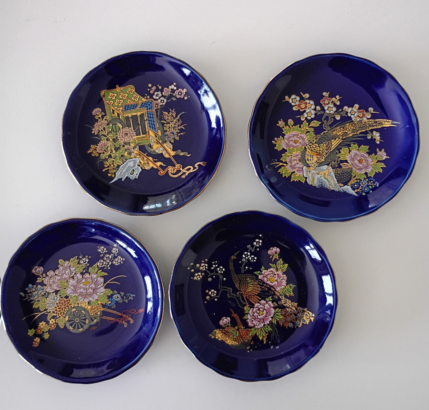 KUTANI TRINKET PLATES