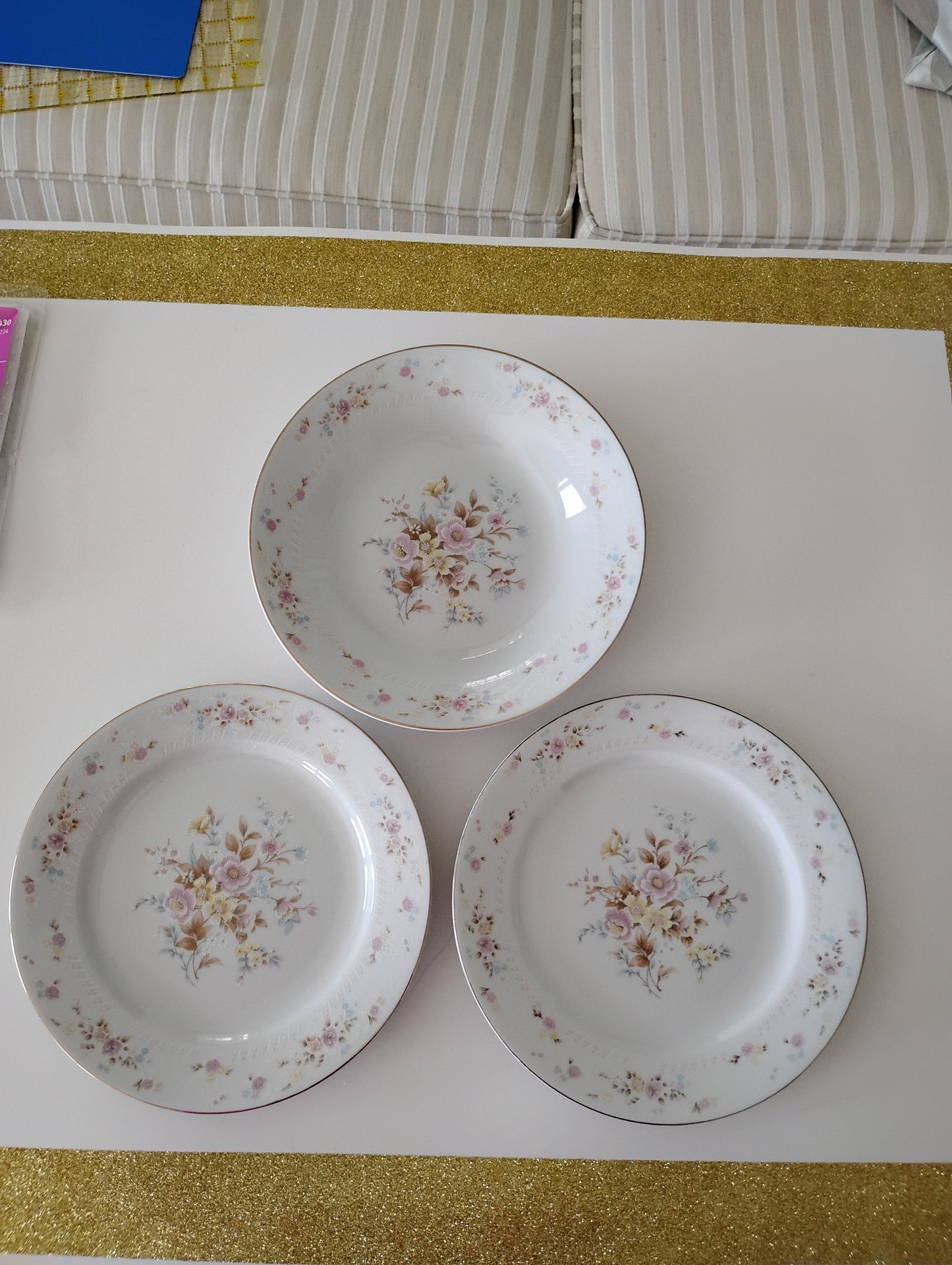 Set of two Chinese salad plates and one serving bowl.